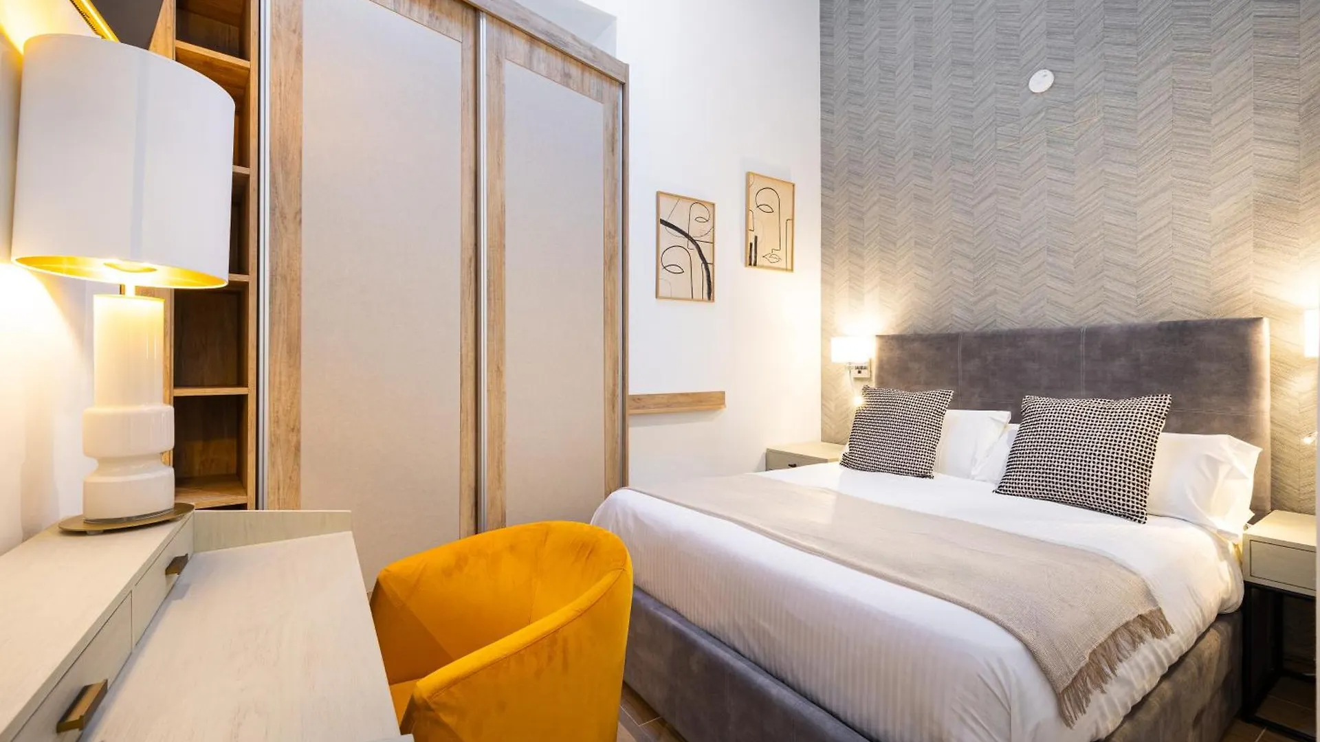 H2M Alamos Duplex, Desk, Dishwasher, Oven, Shower Malaga Apartment