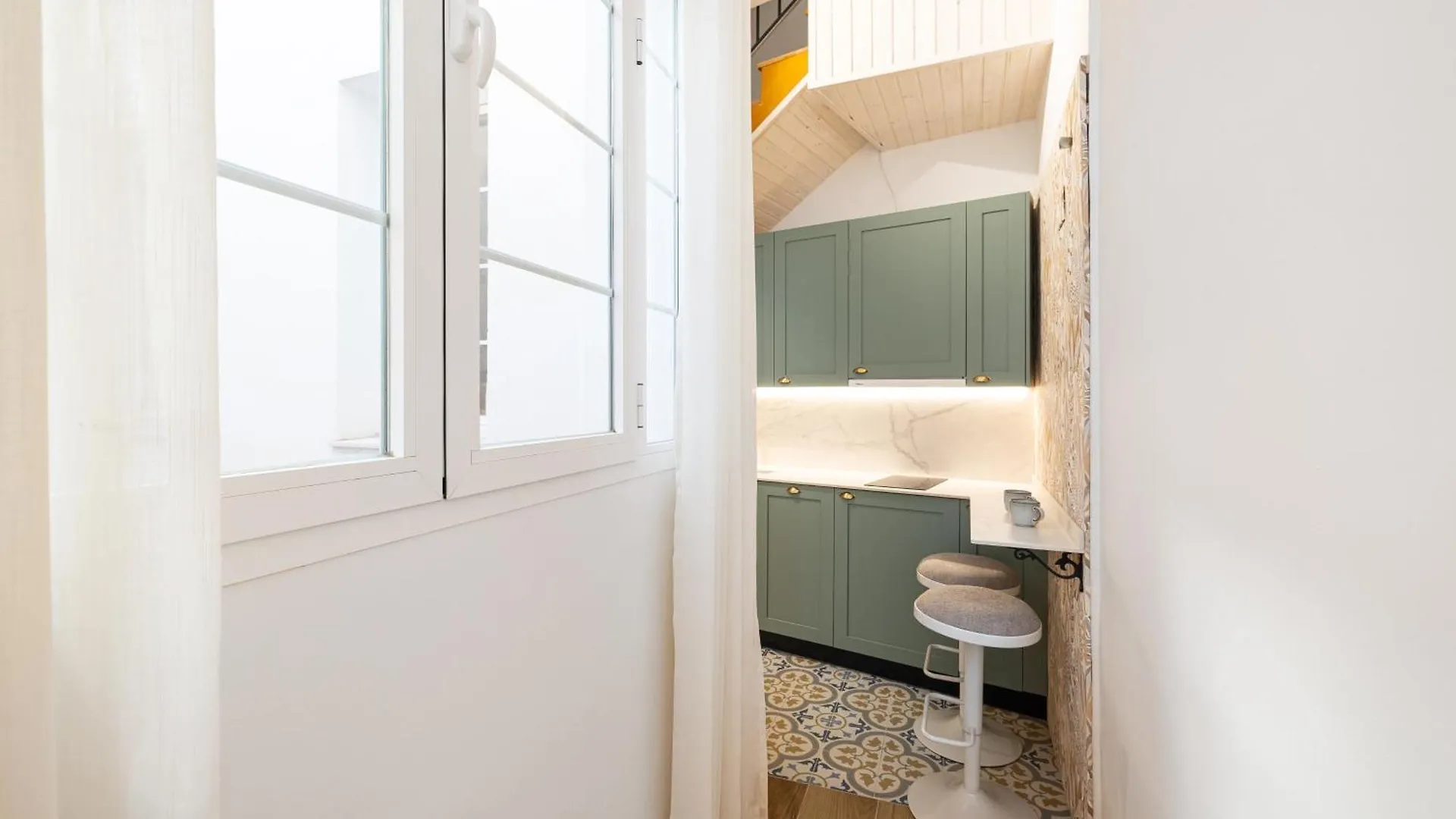 Apartment H2M Alamos Duplex, Desk, Dishwasher, Oven, Shower Malaga